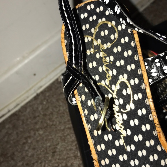 Jessica Simpson platform sandals - Picture 2 of 3